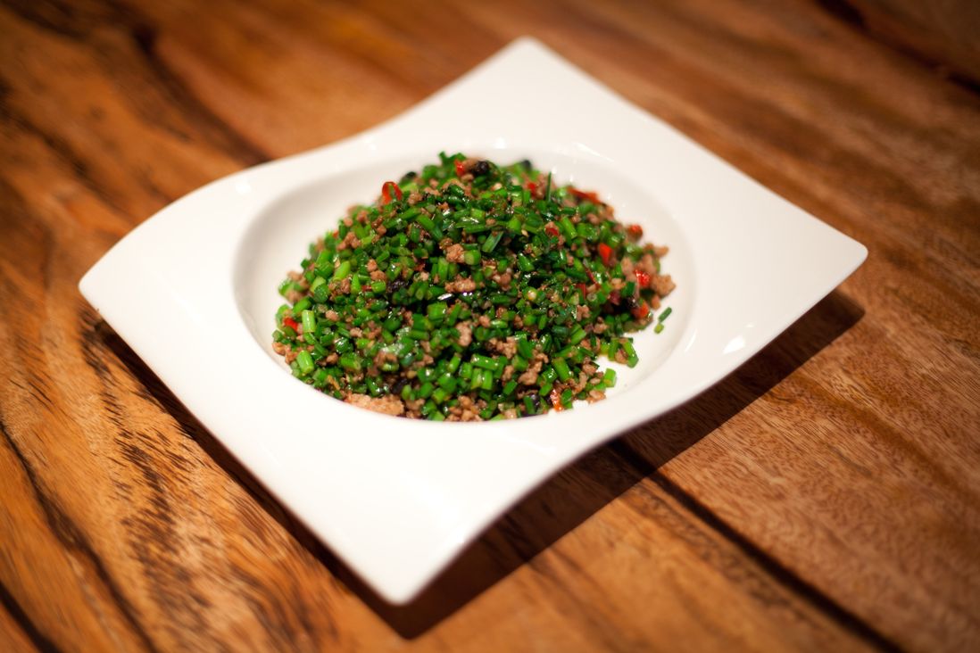 Minced pork with black beans and chives<br>